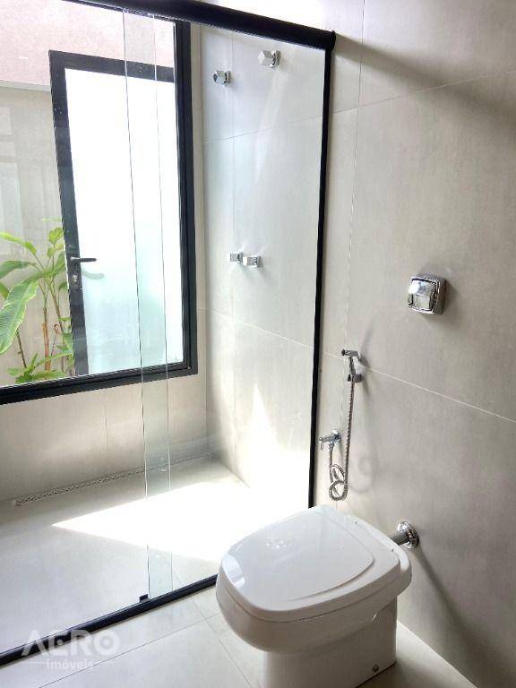 Casa de Condomínio à venda com 3 quartos, 235m² - Foto 12