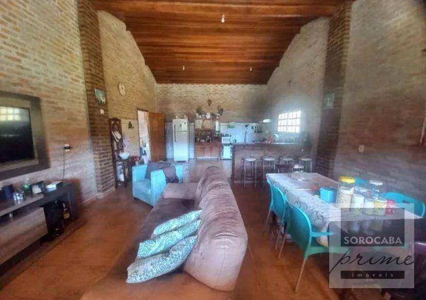 Chácara à venda com 2 quartos, 271m² - Foto 11