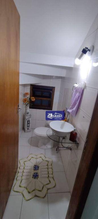 Sobrado à venda com 3 quartos, 200m² - Foto 3