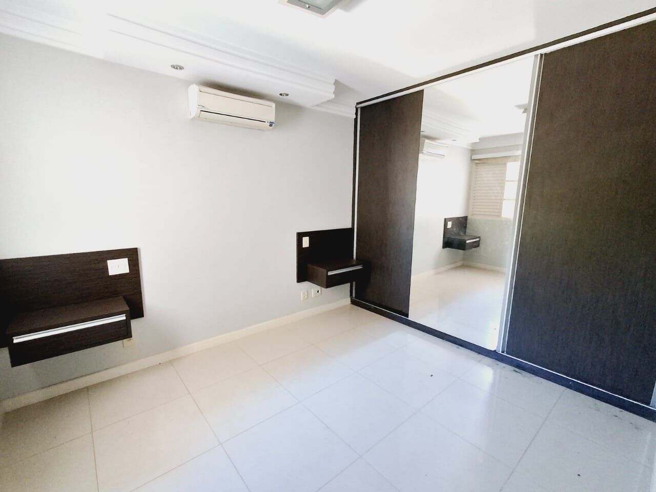 Apartamento para alugar com 3 quartos, 110m² - Foto 11