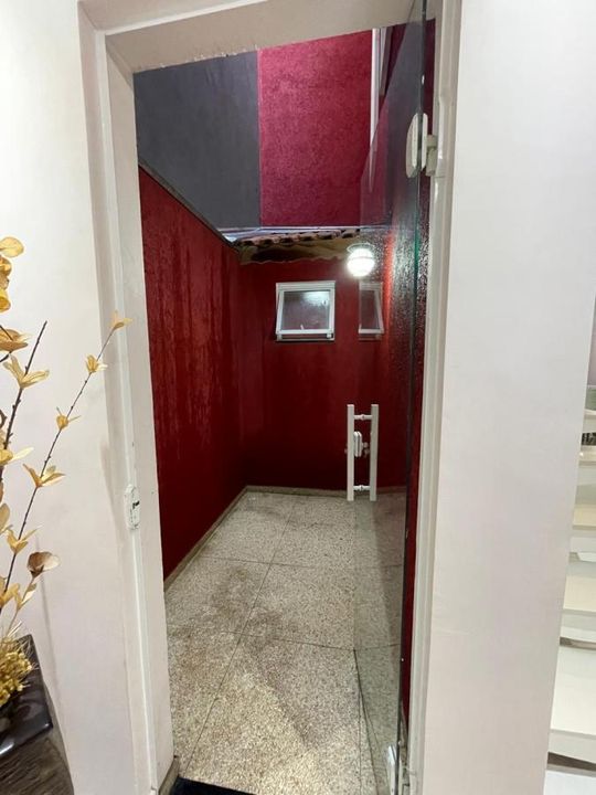 Sobrado à venda com 2 quartos, 190m² - Foto 2