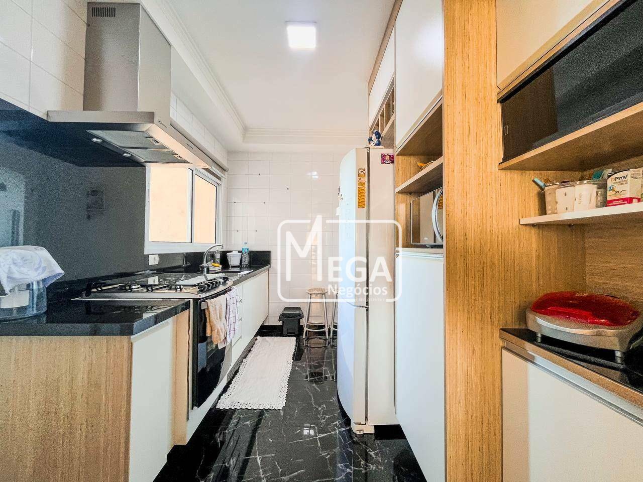 Apartamento à venda com 3 quartos, 132m² - Foto 8