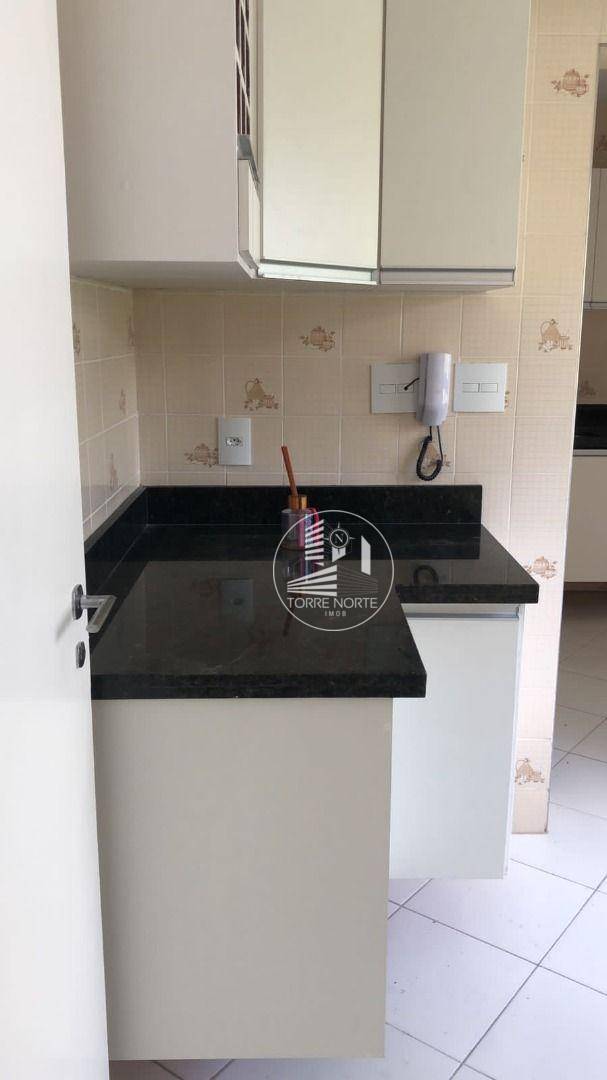 Apartamento à venda com 3 quartos, 130m² - Foto 9