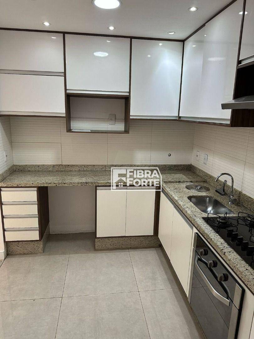 Casa de Condomínio para alugar com 3 quartos, 130m² - Foto 17