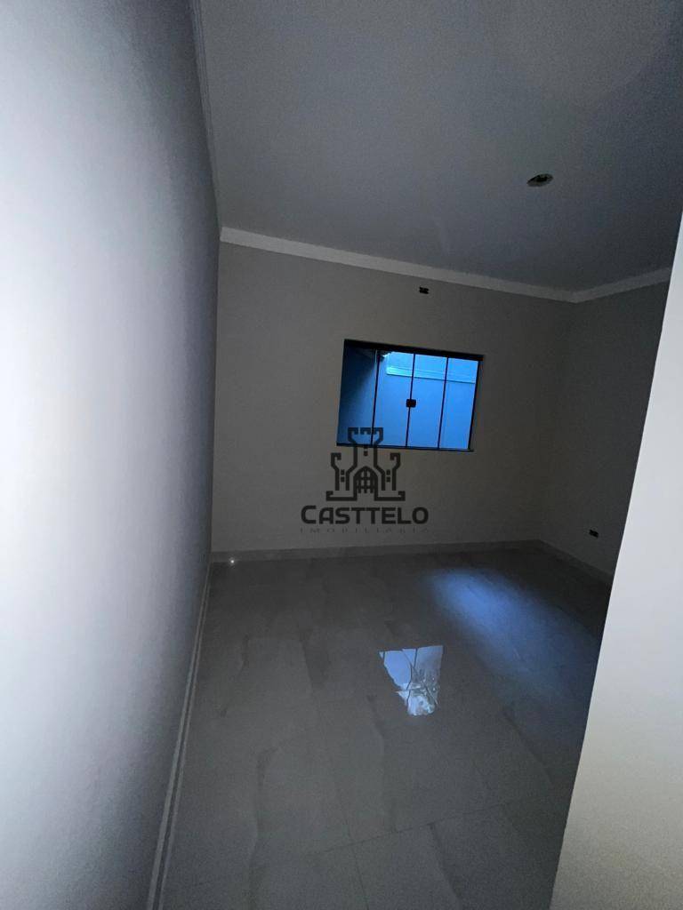 Casa à venda com 3 quartos, 84m² - Foto 10