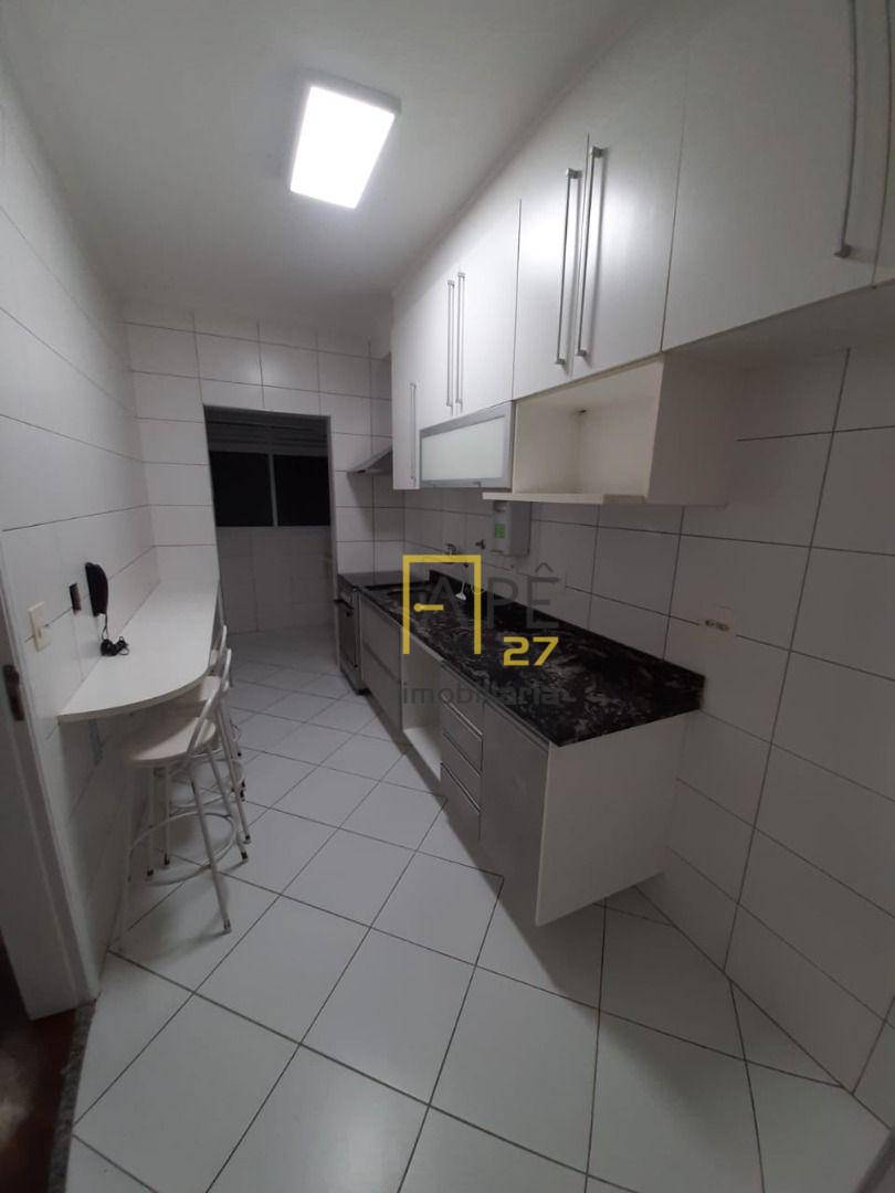 Apartamento à venda com 3 quartos, 64m² - Foto 2