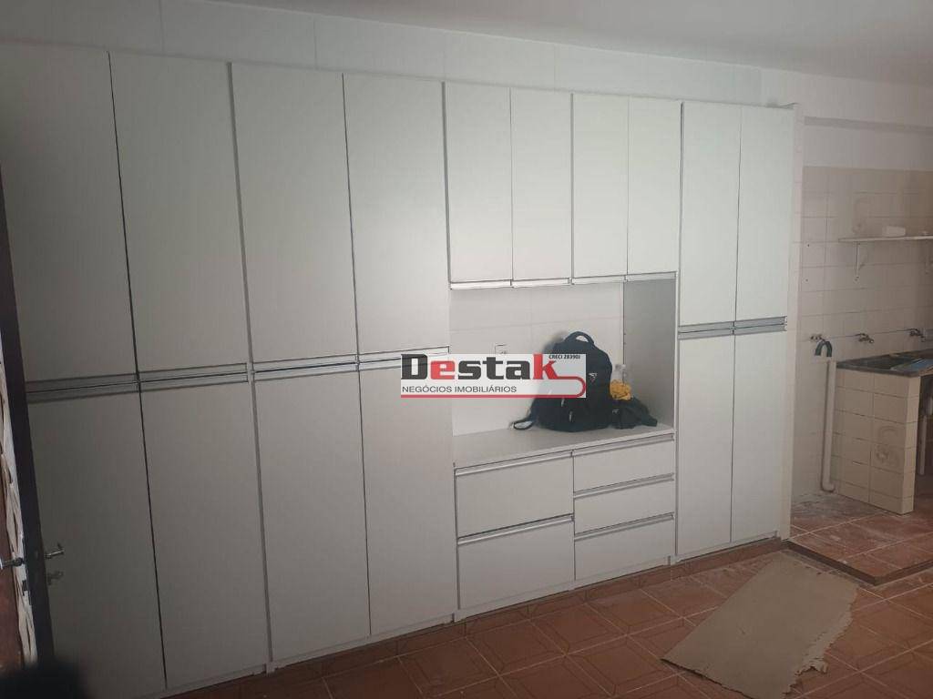 Sobrado para alugar com 3 quartos, 320m² - Foto 19