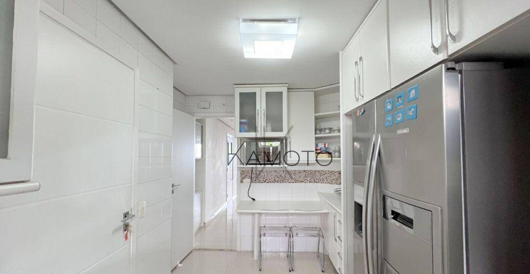 Apartamento à venda com 4 quartos, 175m² - Foto 17