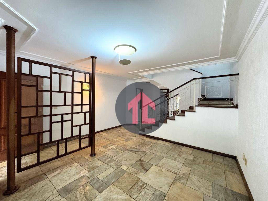 Casa de Condomínio à venda e aluguel com 4 quartos, 321m² - Foto 2