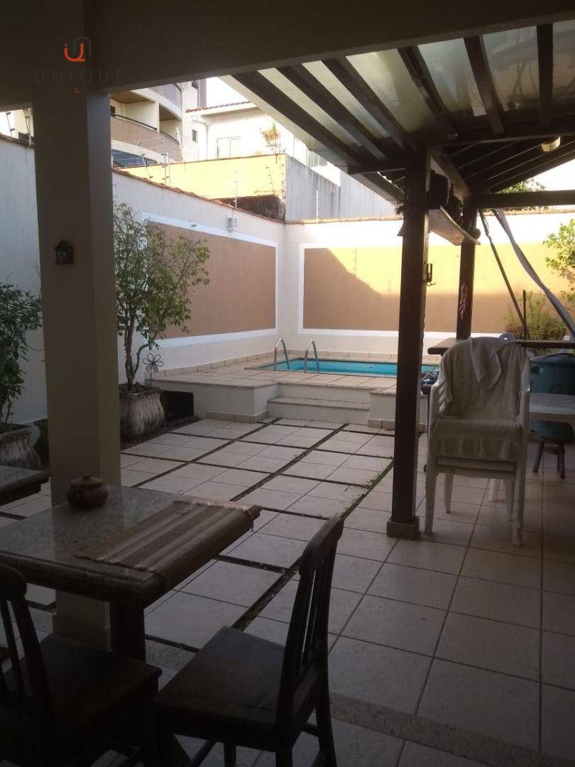 Casa à venda com 3 quartos, 160m² - Foto 23