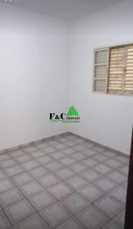 Casa à venda com 3 quartos, 250m² - Foto 7