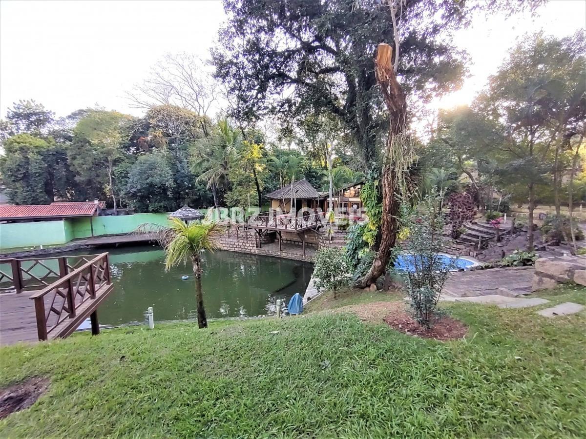 Fazenda à venda com 5 quartos, 800m² - Foto 9