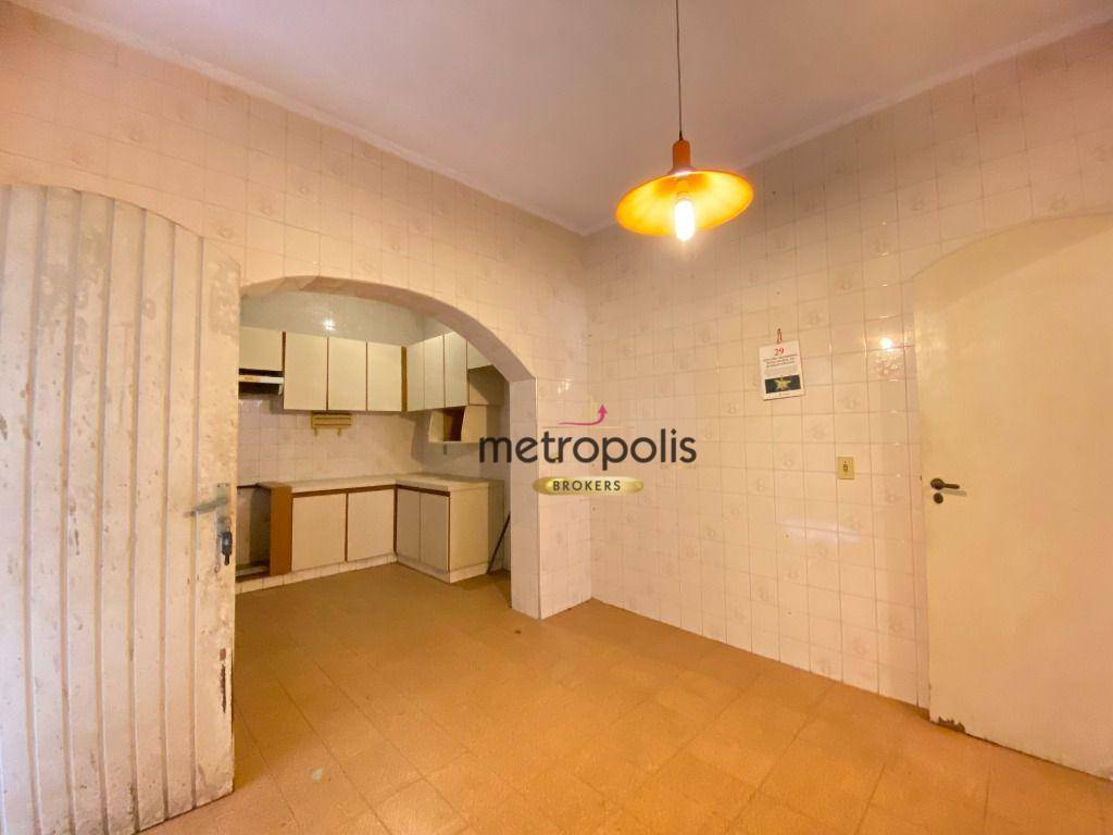 Sobrado para alugar com 5 quartos, 250m² - Foto 17