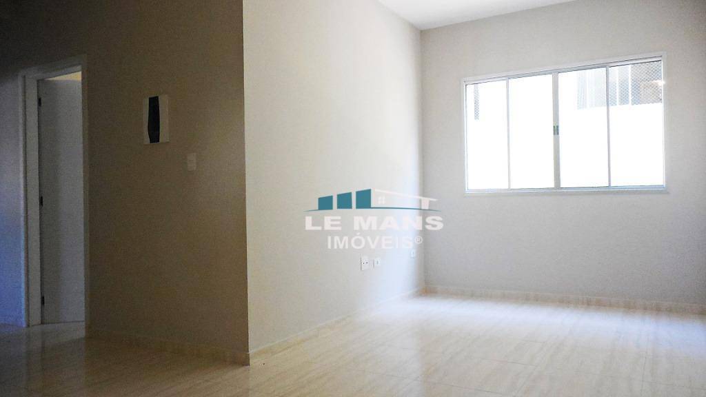 Apartamento à venda com 3 quartos, 70m² - Foto 5