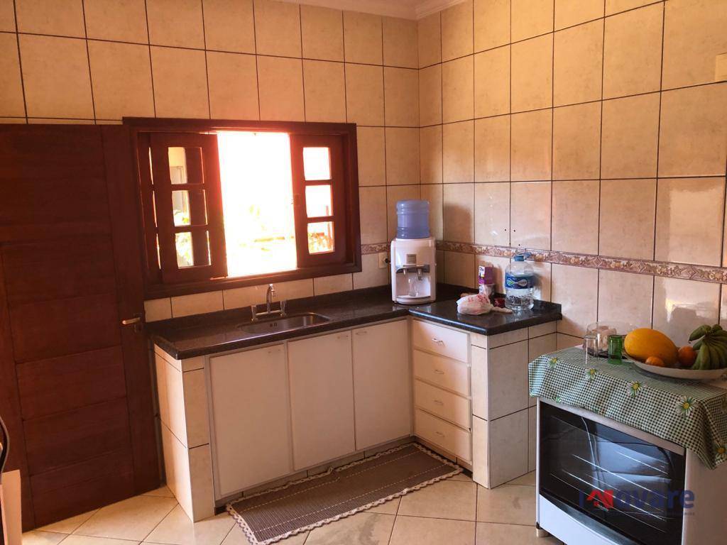 Sobrado à venda com 3 quartos, 240m² - Foto 9