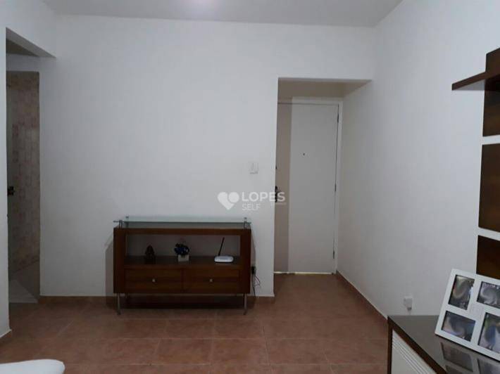 Apartamento à venda com 2 quartos, 72m² - Foto 2