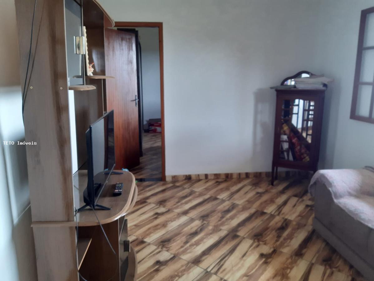 Casa à venda com 3 quartos, 360m² - Foto 6