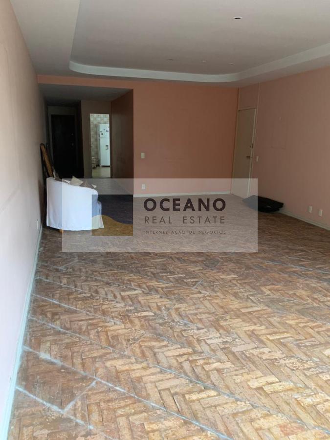 Apartamento à venda com 3 quartos, 170m² - Foto 1