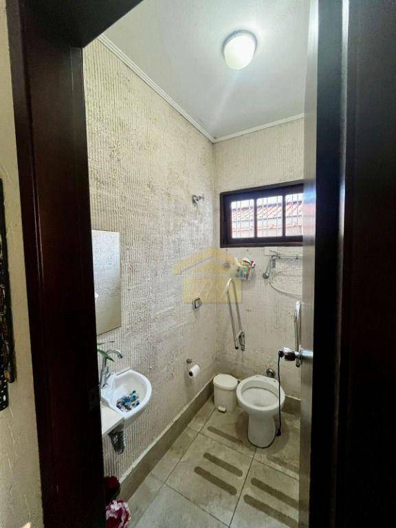 Sobrado à venda com 3 quartos, 137m² - Foto 2