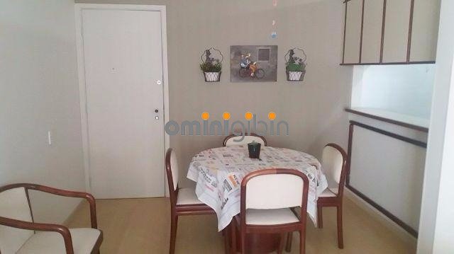 Apartamento à venda com 1 quarto, 44m² - Foto 2