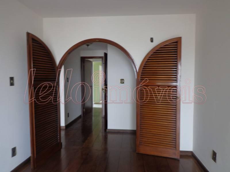 Apartamento à venda com 3 quartos, 220m² - Foto 5