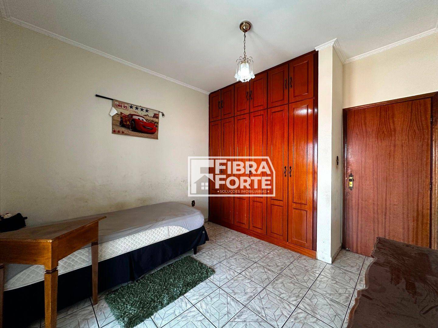 Casa à venda com 4 quartos, 230m² - Foto 19