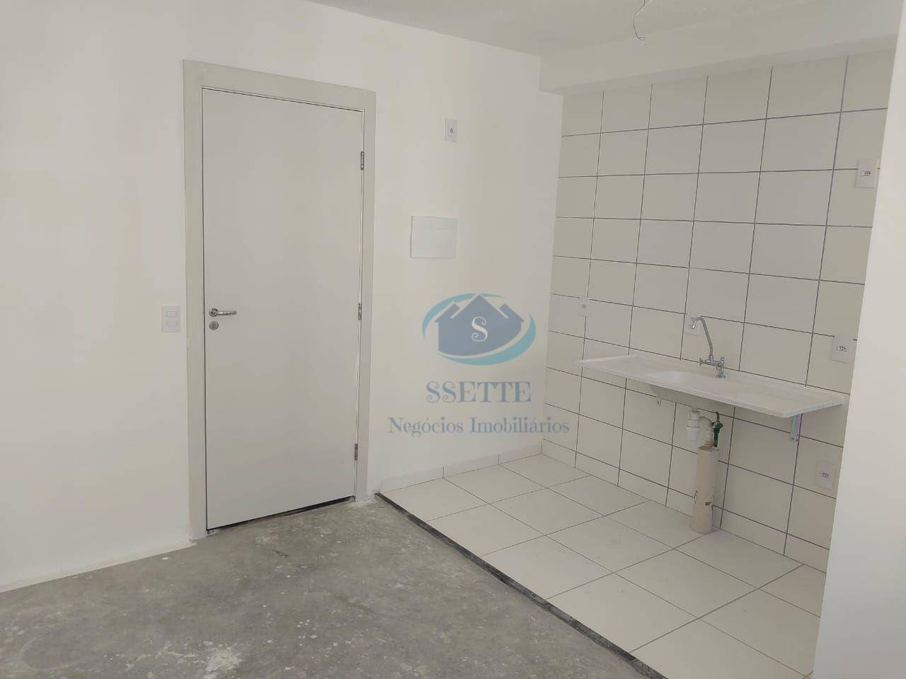 Apartamento à venda com 2 quartos, 35m² - Foto 8