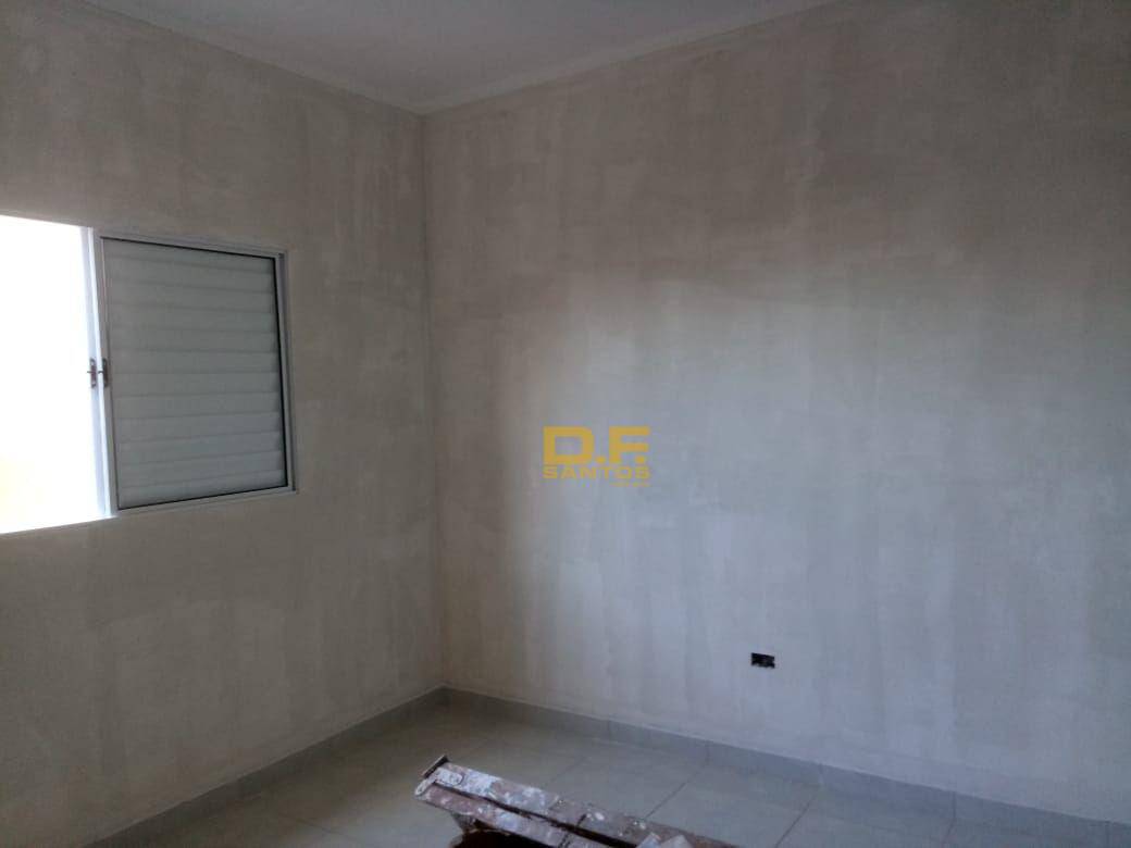 Casa à venda com 2 quartos, 1m² - Foto 13