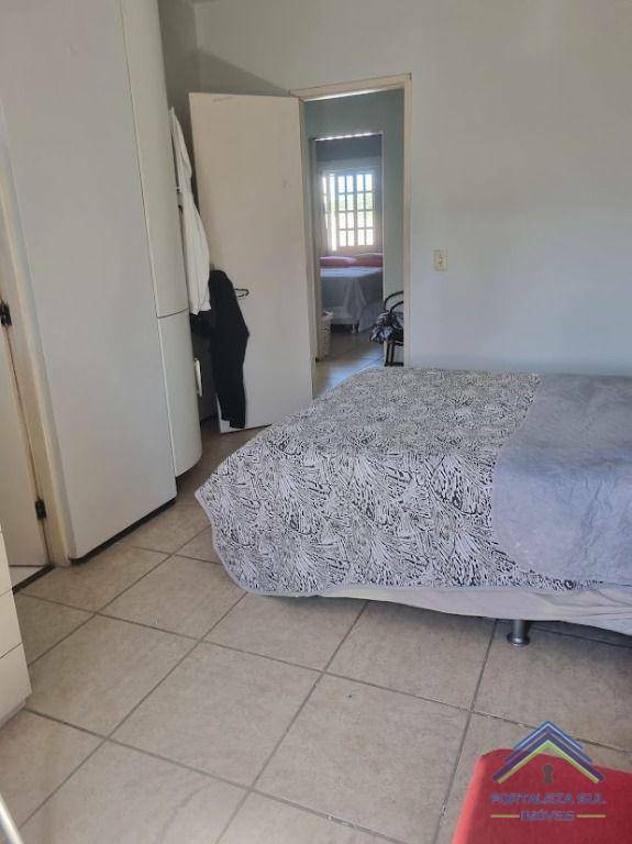 Casa de Condomínio à venda com 4 quartos, 263m² - Foto 23