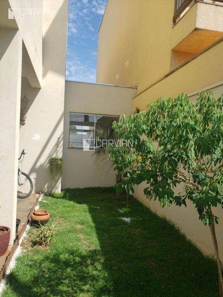 Casa de Condomínio à venda com 3 quartos, 189m² - Foto 34