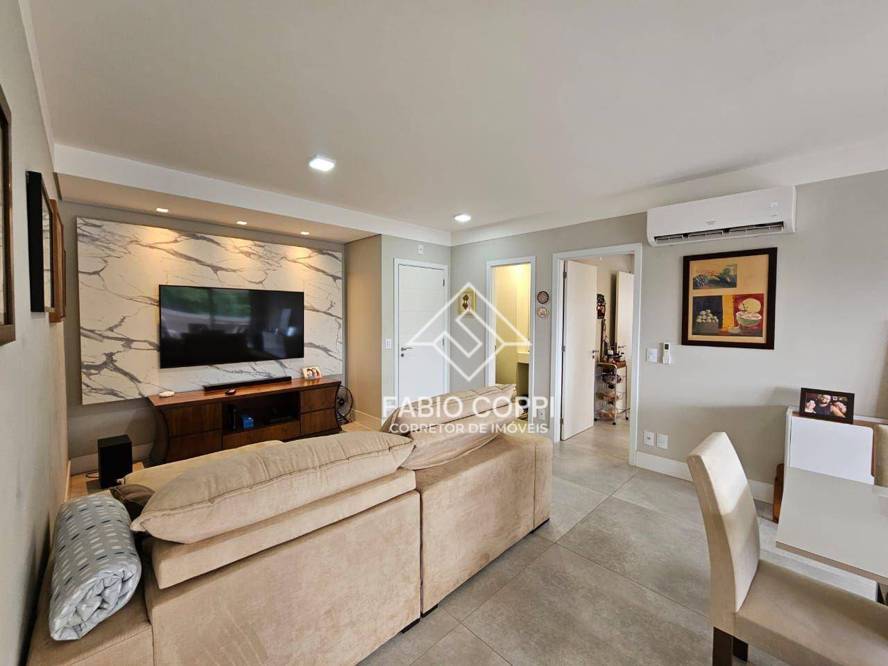 Apartamento à venda com 3 quartos, 125m² - Foto 1