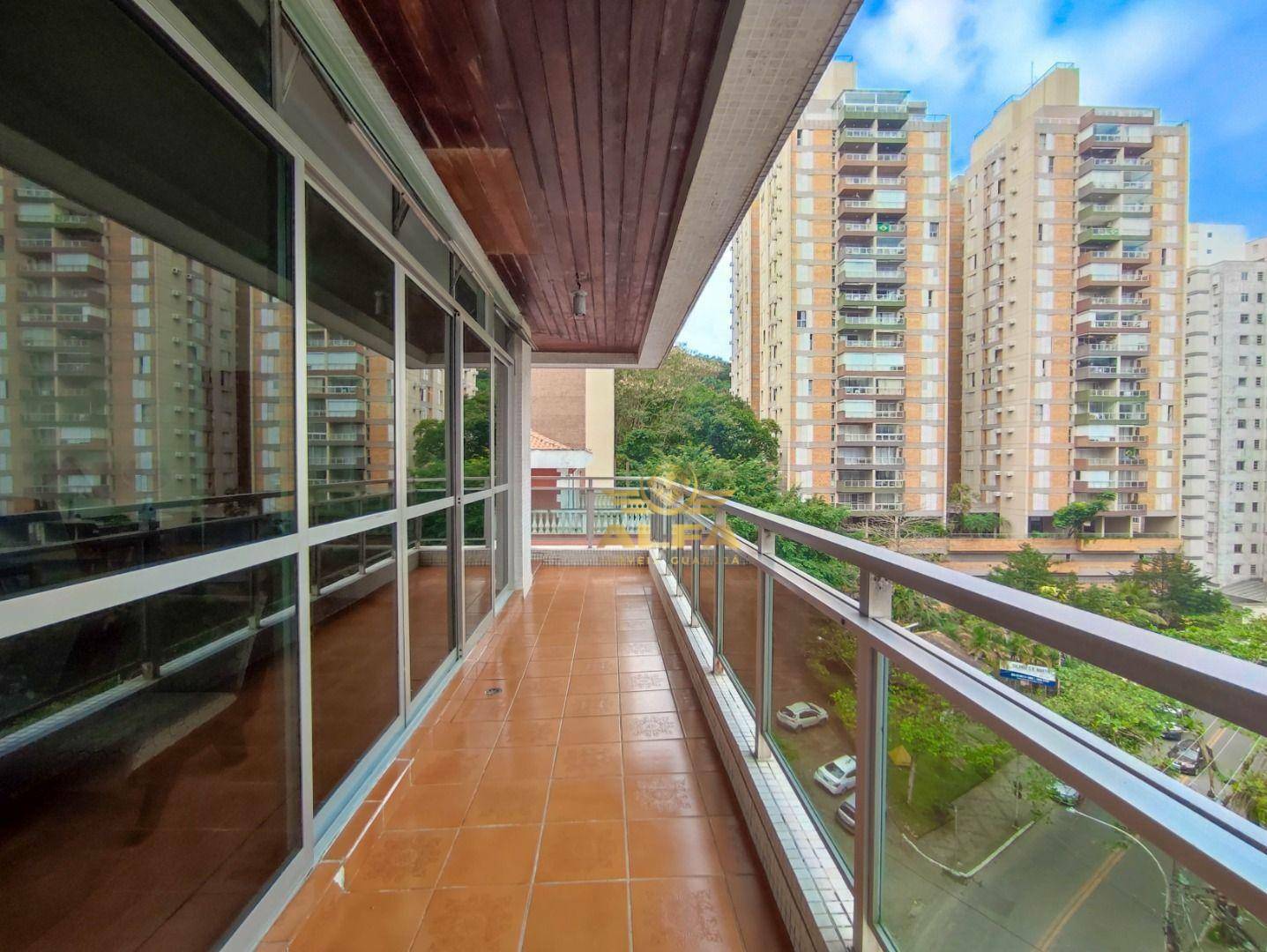 Apartamento à venda com 3 quartos, 150m² - Foto 1