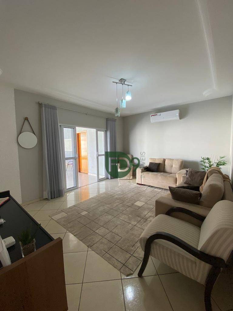 Casa à venda com 3 quartos, 151m² - Foto 2