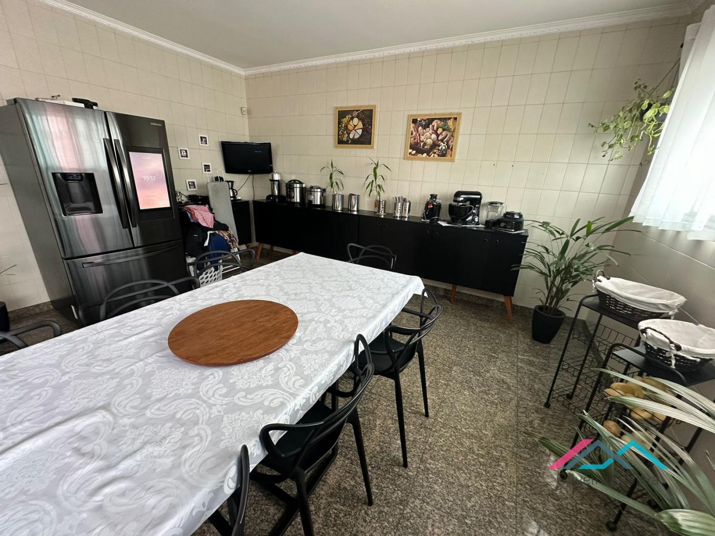 Sobrado à venda com 5 quartos, 250m² - Foto 24