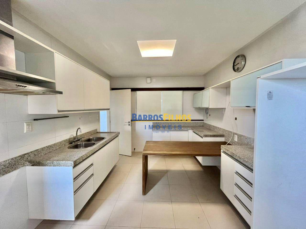 Apartamento à venda com 3 quartos, 160m² - Foto 20