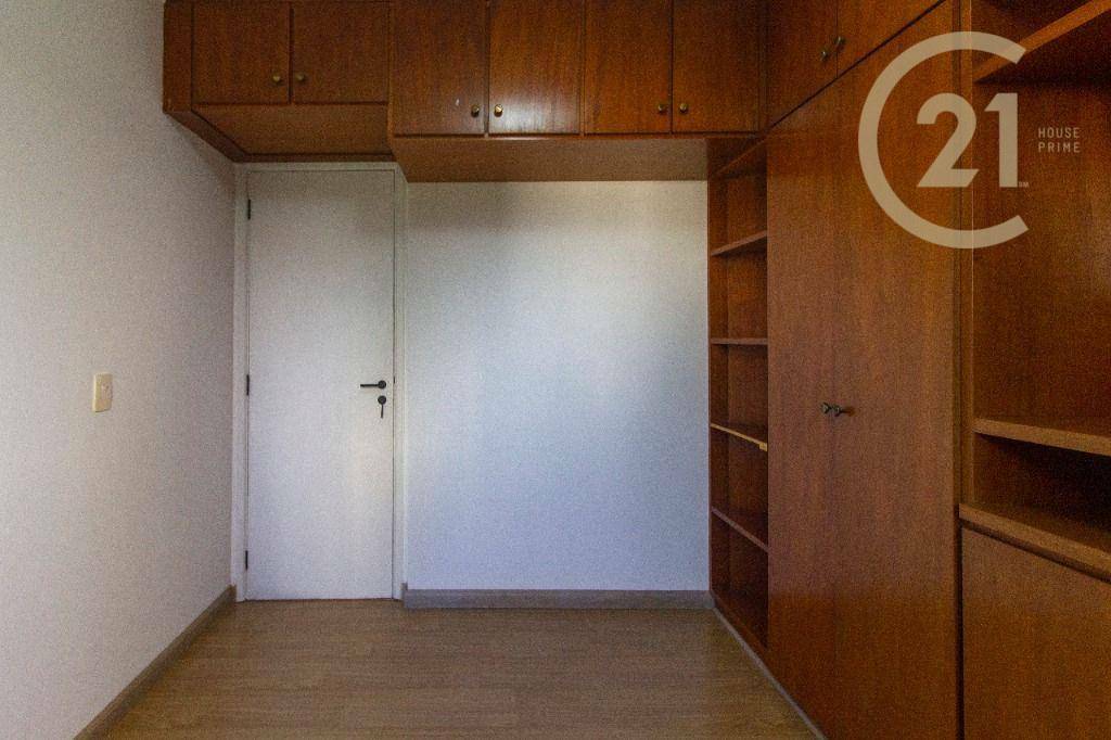 Apartamento à venda com 3 quartos, 121m² - Foto 19