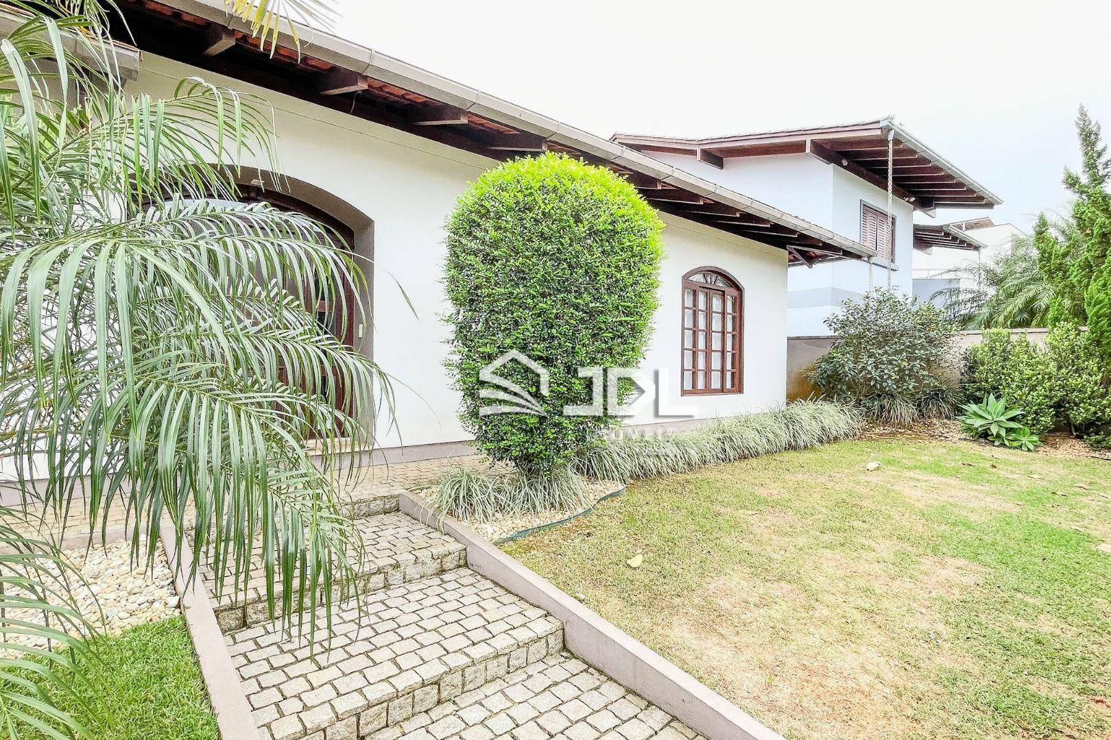 Casa de Condomínio à venda com 3 quartos, 309m² - Foto 2