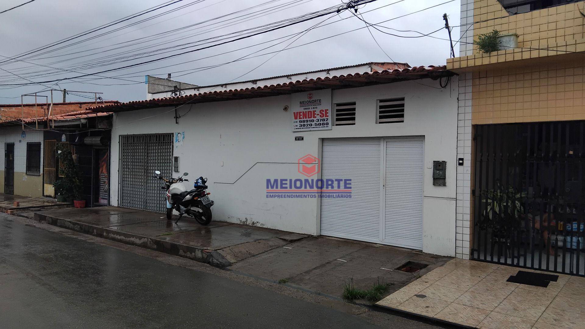 Casa, 4 quartos, 200 m² - Foto 1