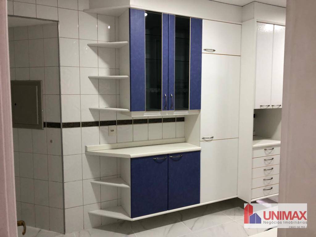 Apartamento à venda com 3 quartos, 168m² - Foto 7