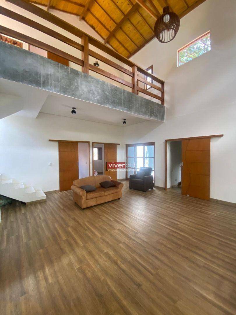 Casa à venda e aluguel com 4 quartos, 230m² - Foto 12