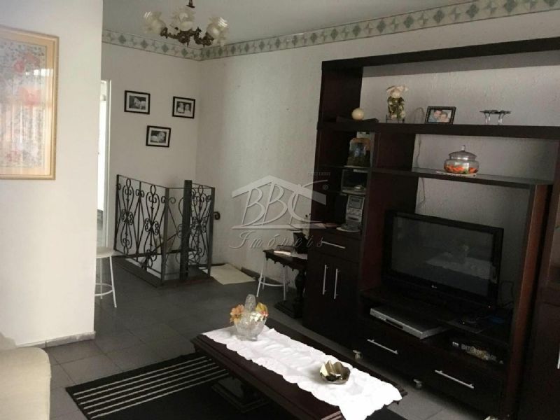 Sobrado à venda com 2 quartos, 187m² - Foto 3