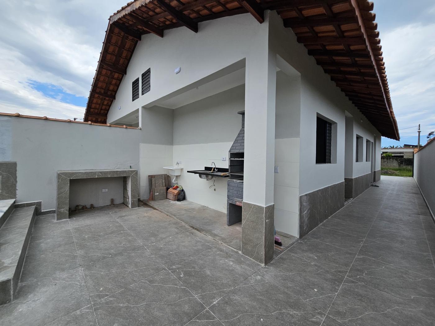 Casa à venda com 2 quartos, 150m² - Foto 4