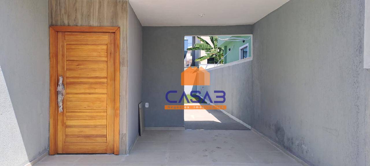 Casa à venda com 2 quartos, 80m² - Foto 4