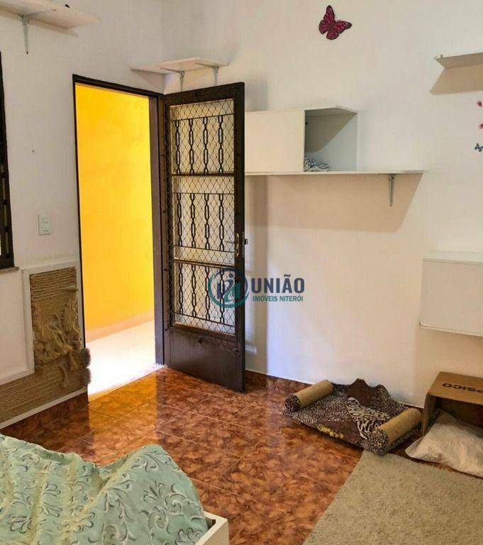 Casa à venda com 3 quartos, 330m² - Foto 23