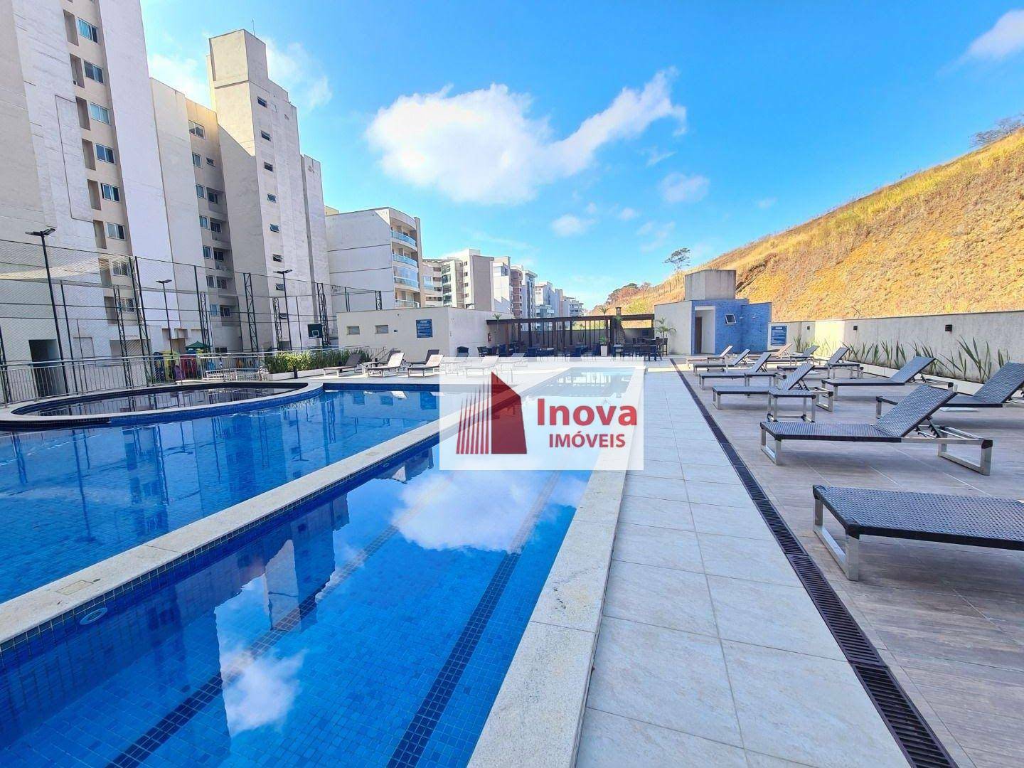 Apartamento para alugar com 2 quartos, 70m² - Foto 28