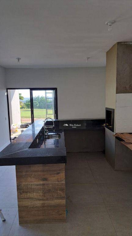 Casa à venda com 3 quartos, 162m² - Foto 18