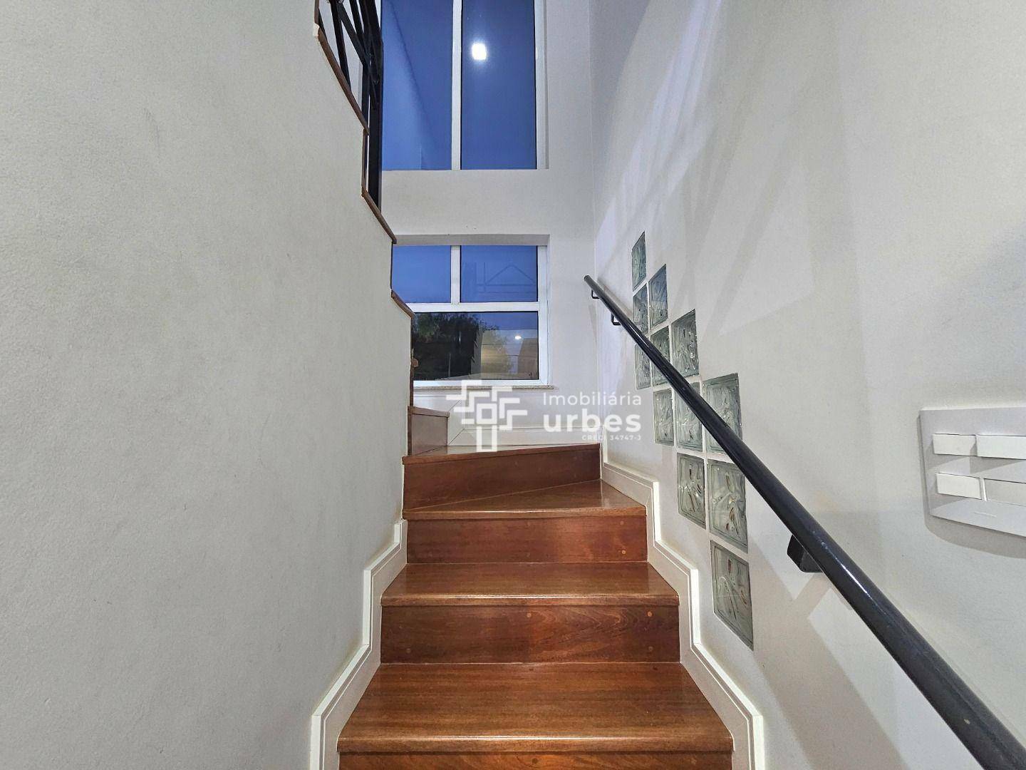 Casa à venda com 3 quartos, 231m² - Foto 29