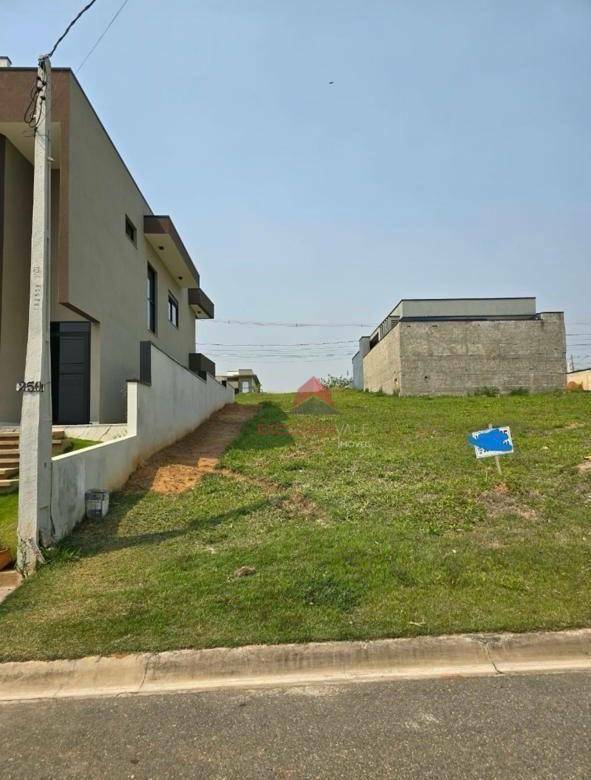 Loteamento e Condomínio, 250 m² - Foto 1