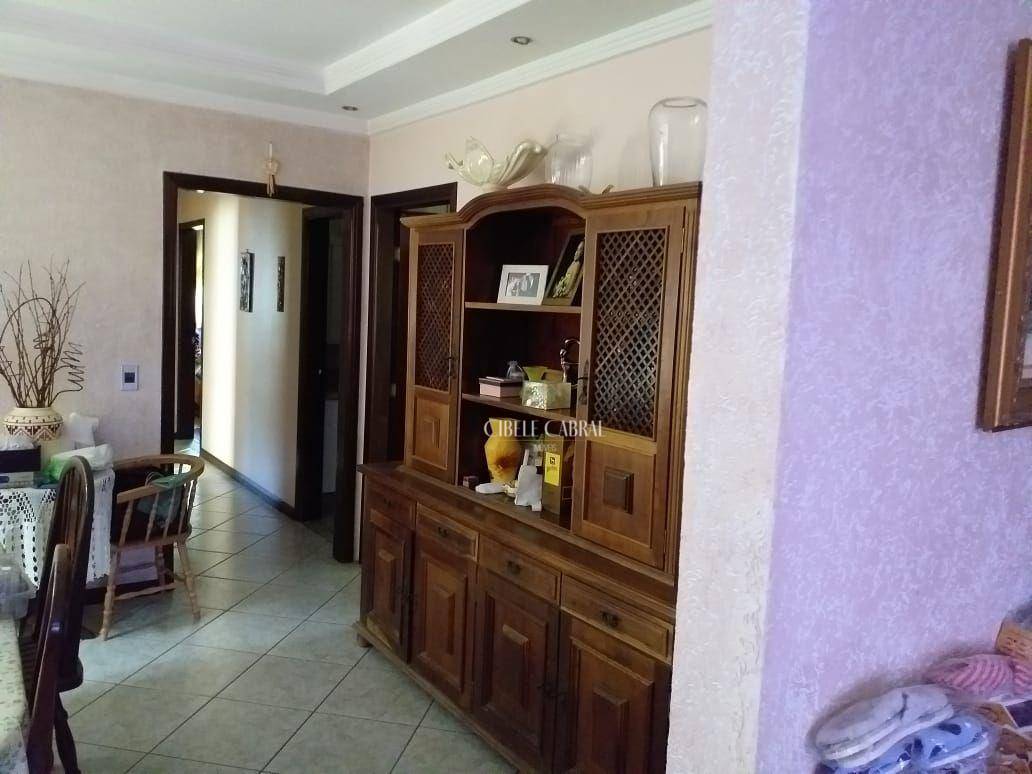 Casa de Condomínio à venda com 3 quartos, 220m² - Foto 4