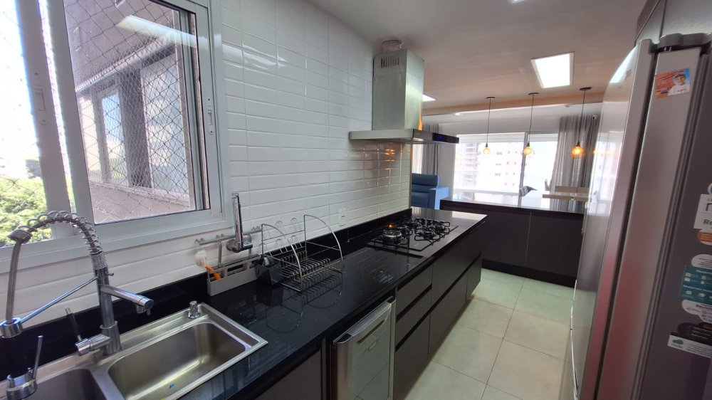 Apartamento à venda com 3 quartos, 134m² - Foto 14